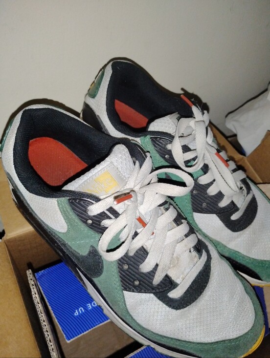 Nike Other - Nike Men's Green & Black Low-Top Casual Sneakers